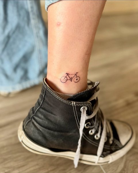 Fine line tattoo artistry by Bella at Picosa Ink Beauty Bar